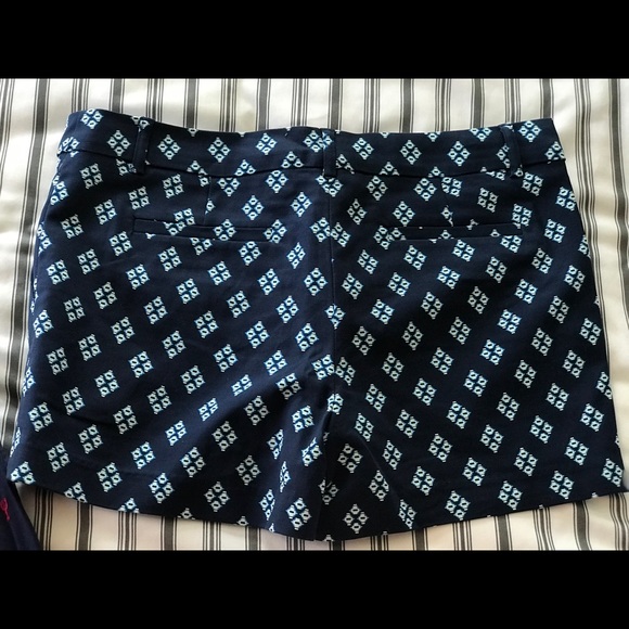 British Khaki and Kenar Shorts - Size 8 - Picture 5 of 7